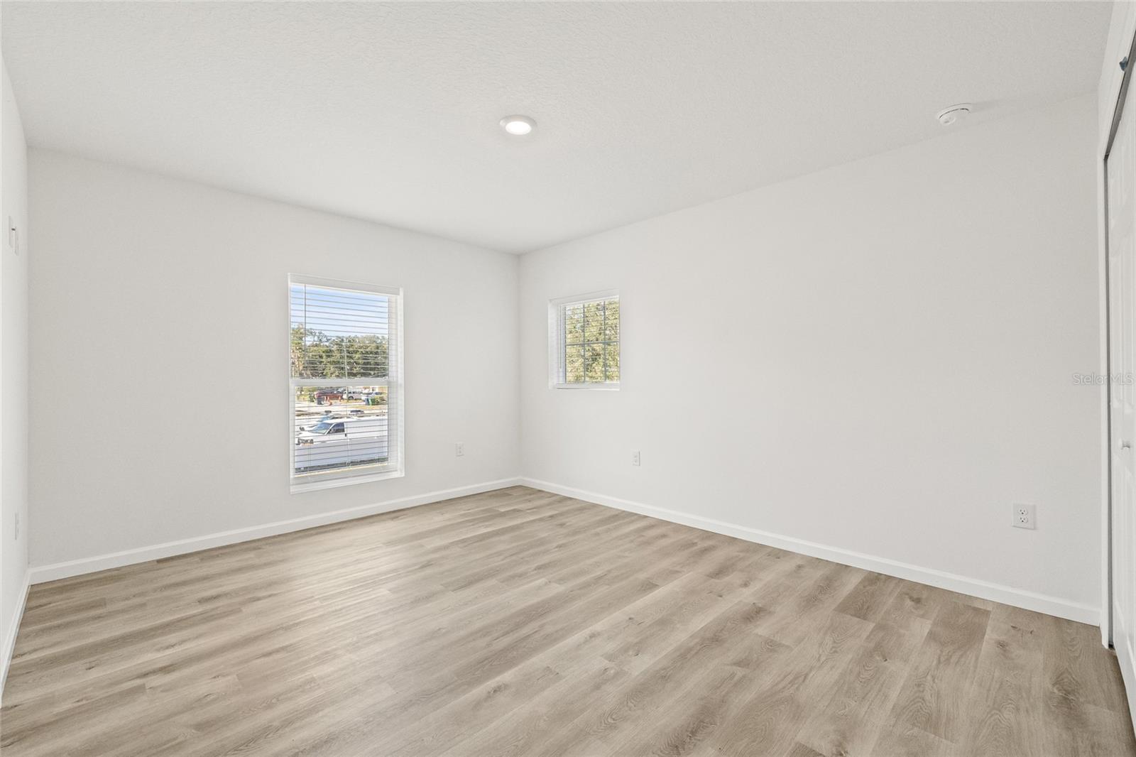 3005 E 17TH AVE — photo 34