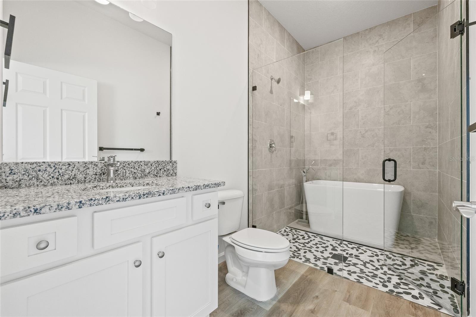3005 E 17TH AVE — photo 28