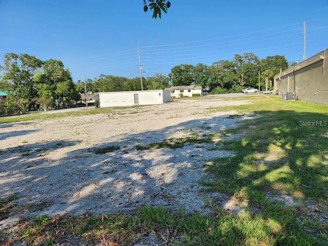 1100 S MYRTLE AVE — photo 3