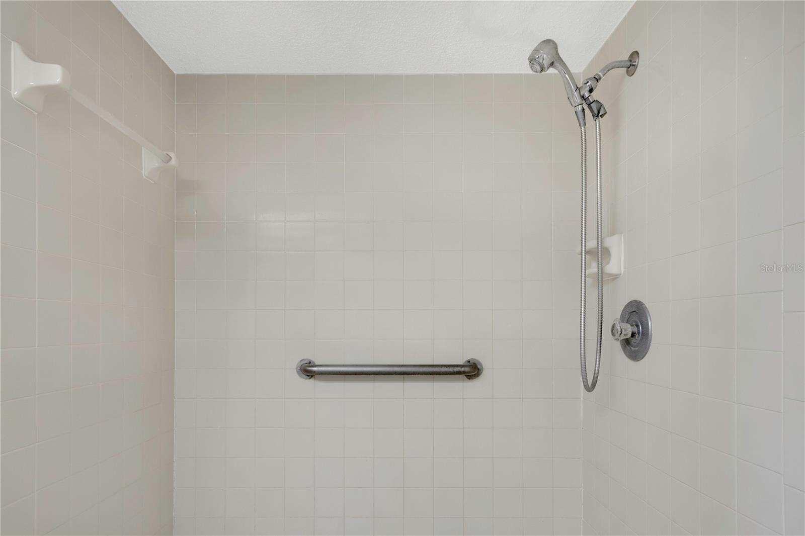 1034 BOWSPRIT LN — photo 18