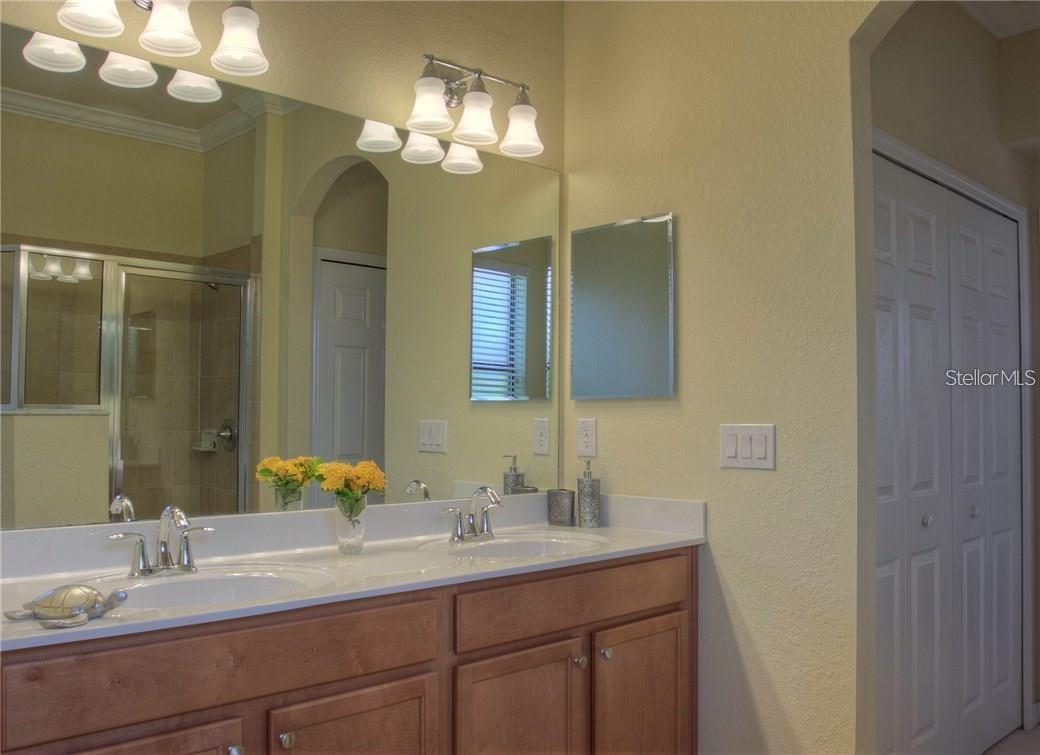 6627 CANDLESTICK DR — photo 18