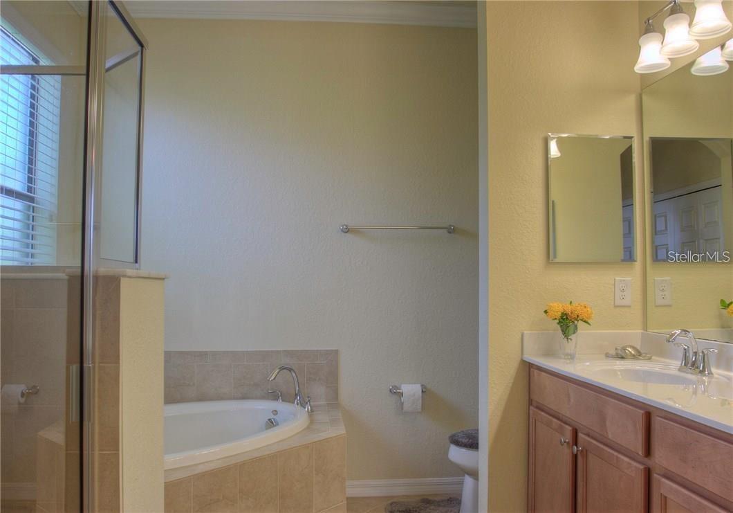 6627 CANDLESTICK DR — photo 17
