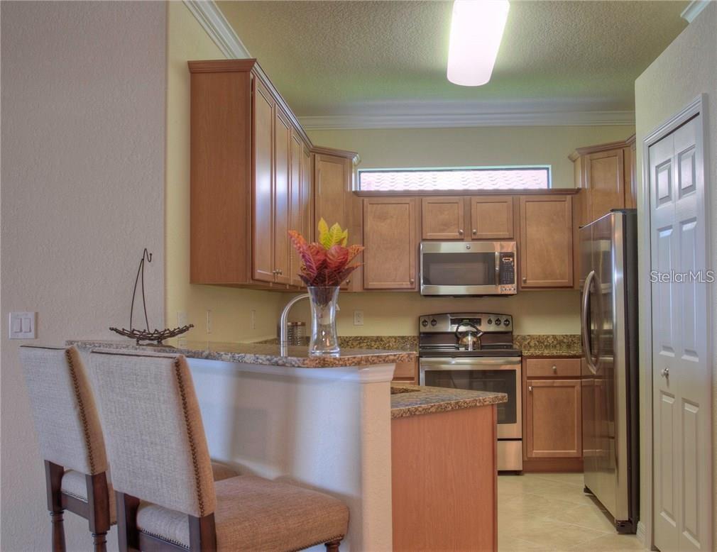 6627 CANDLESTICK DR — photo 12