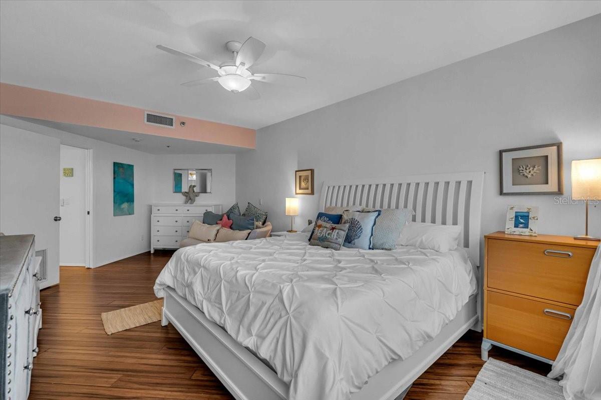 5621 GULF OF MEXICO DR #102 — photo 15