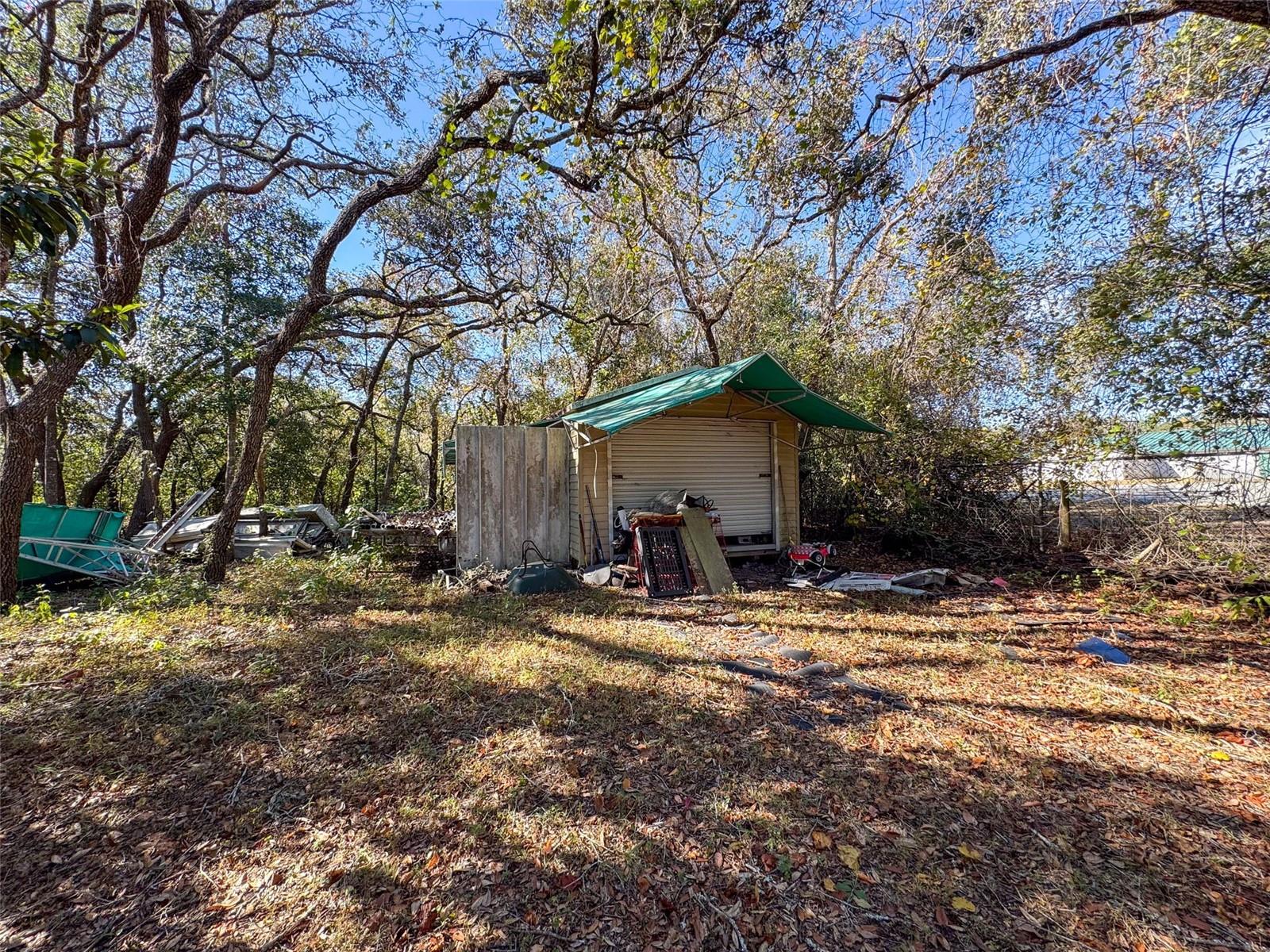 15525 & 15527 SHADY HILLS RD — photo 90