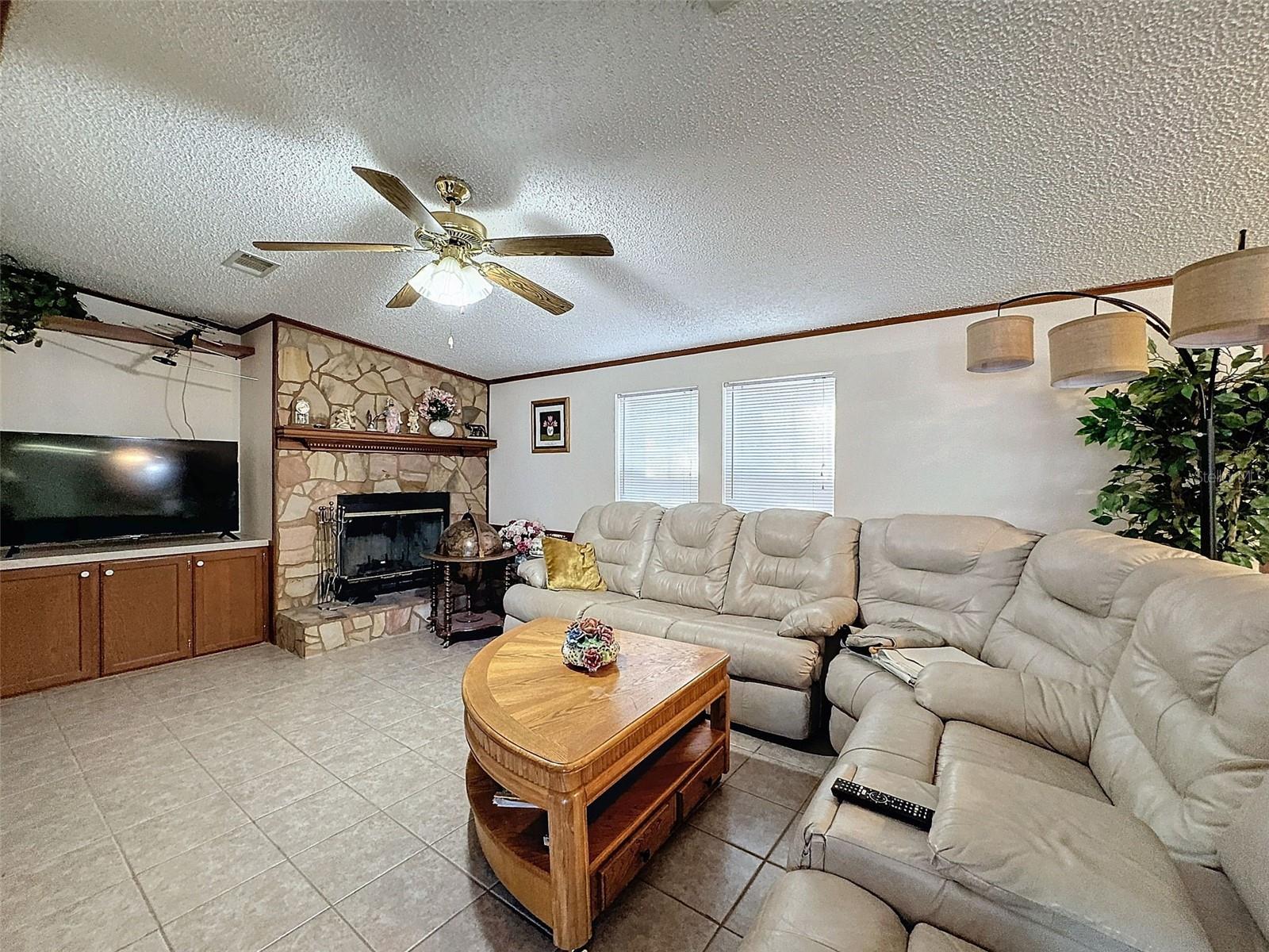 15525 & 15527 SHADY HILLS RD — photo 70