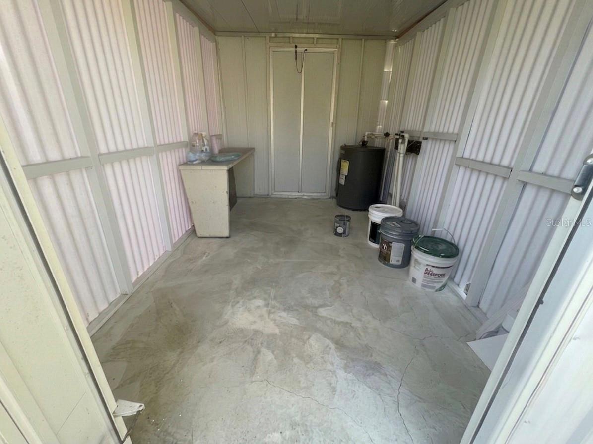 735 BERTREND ST — photo 14