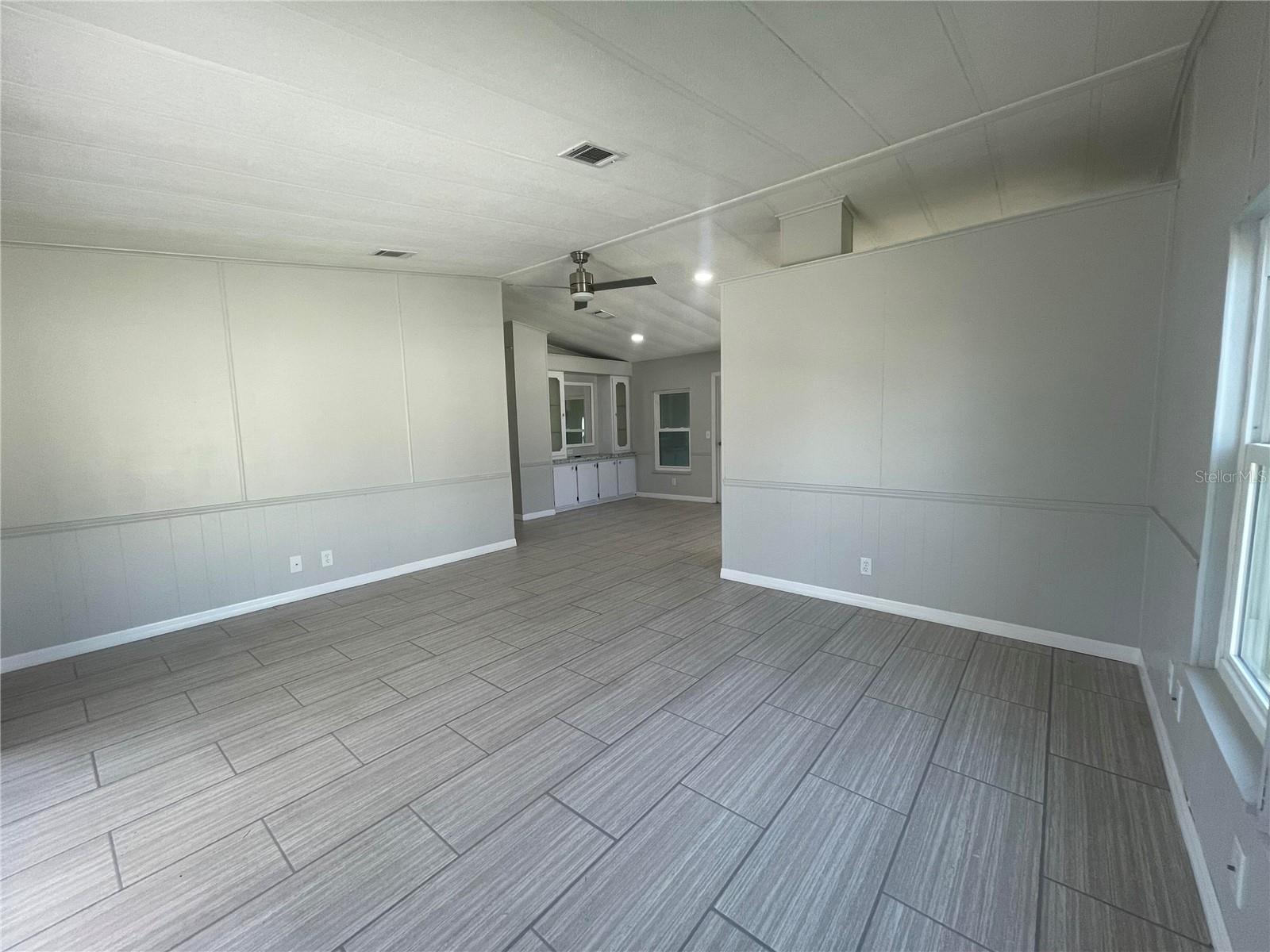 3145 HIDDEN LAKE DR — photo 9
