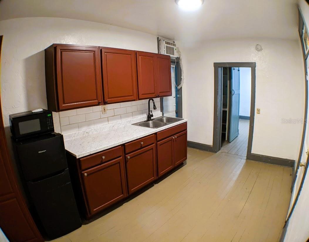 401 COLONIA LN E #10 — photo 8