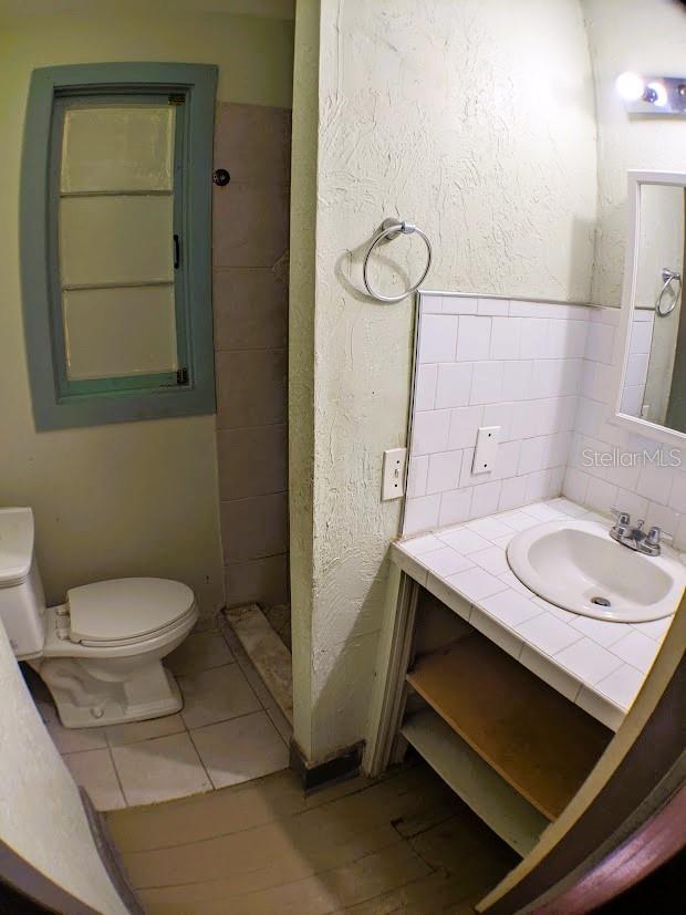 401 COLONIA LN E #10 — photo 5