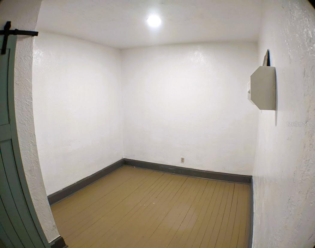 401 COLONIA LN E #10 — photo 2