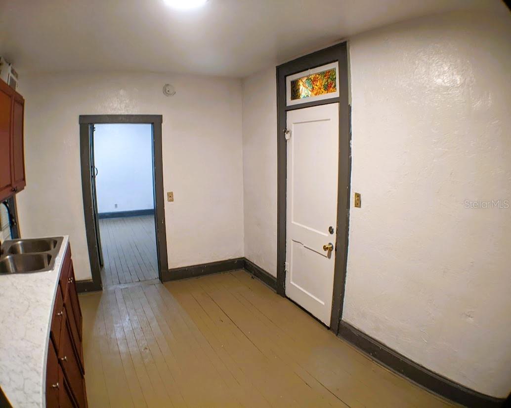 401 COLONIA LN E #10 — photo 9
