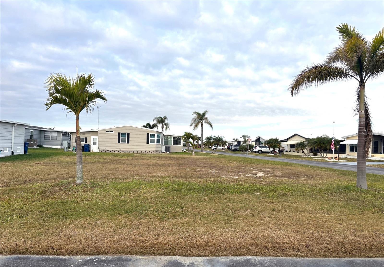 501 SAN CLEMENTE CIR — photo 3