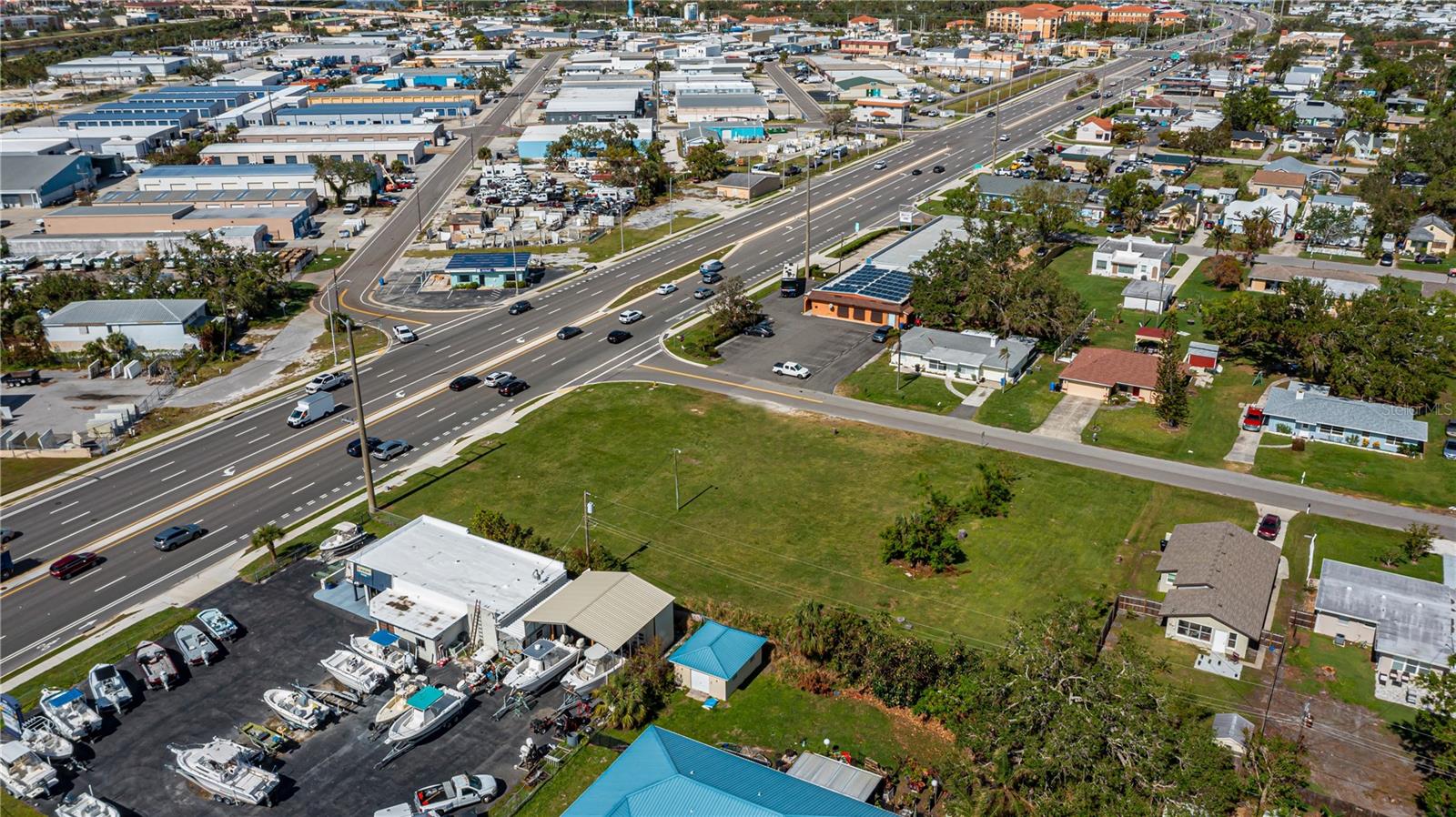 601 US HIGHWAY 41 BYP S — photo 13