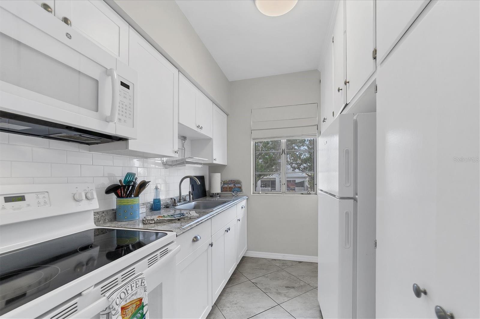 1901 HYDE PARK ST #C — photo 16