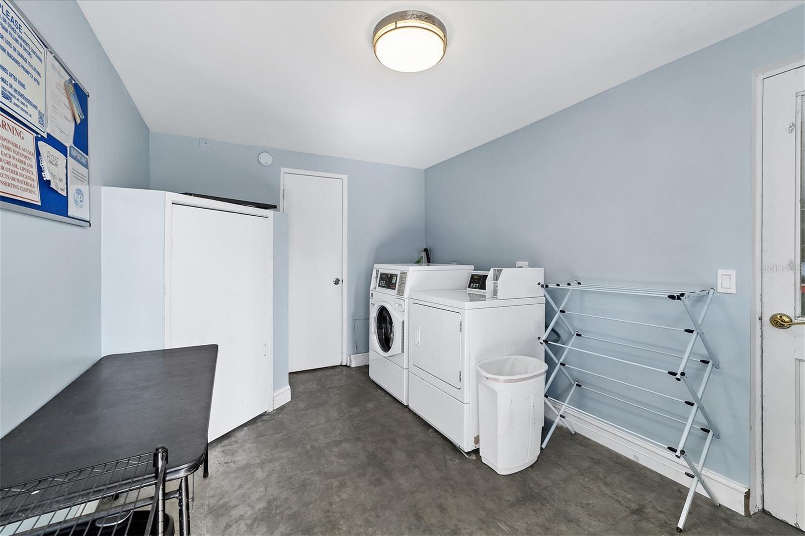 1901 HYDE PARK ST #C — photo 23