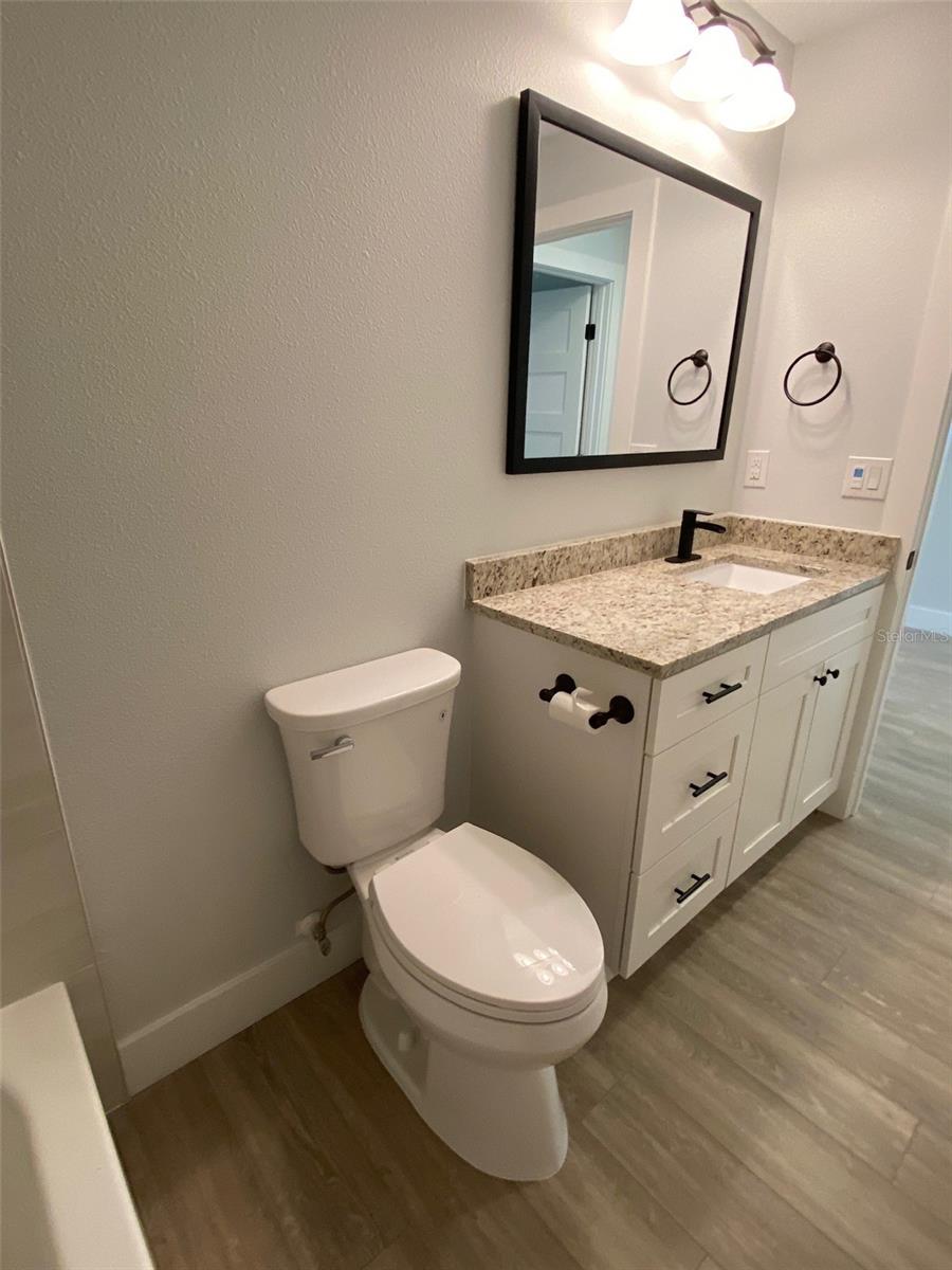 2933 MAIDEN LN — photo 16