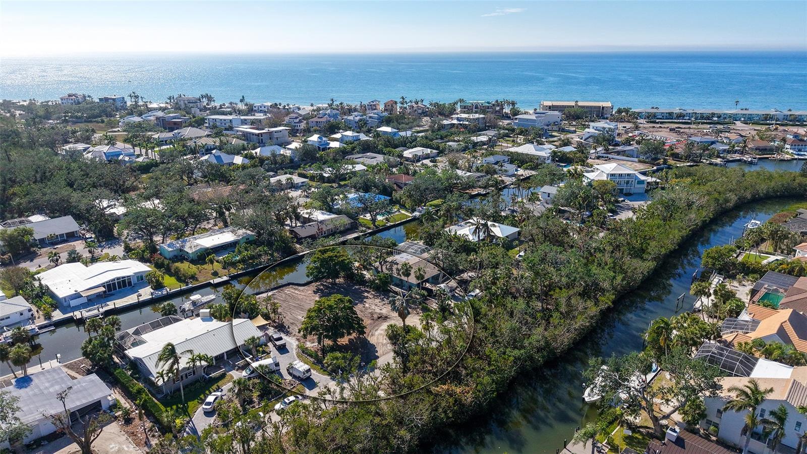 660 LONGVIEW DR — photo 18