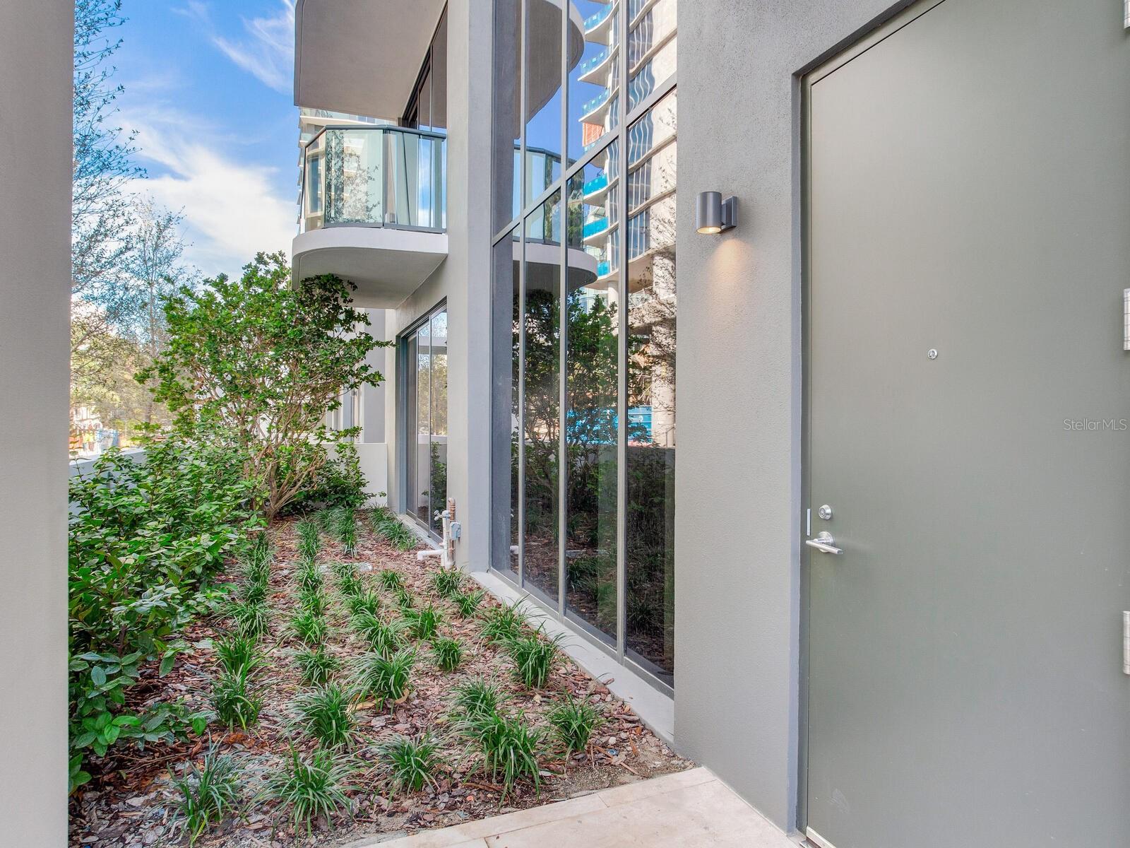 3020 W SANTIAGO ST #4 — photo 4