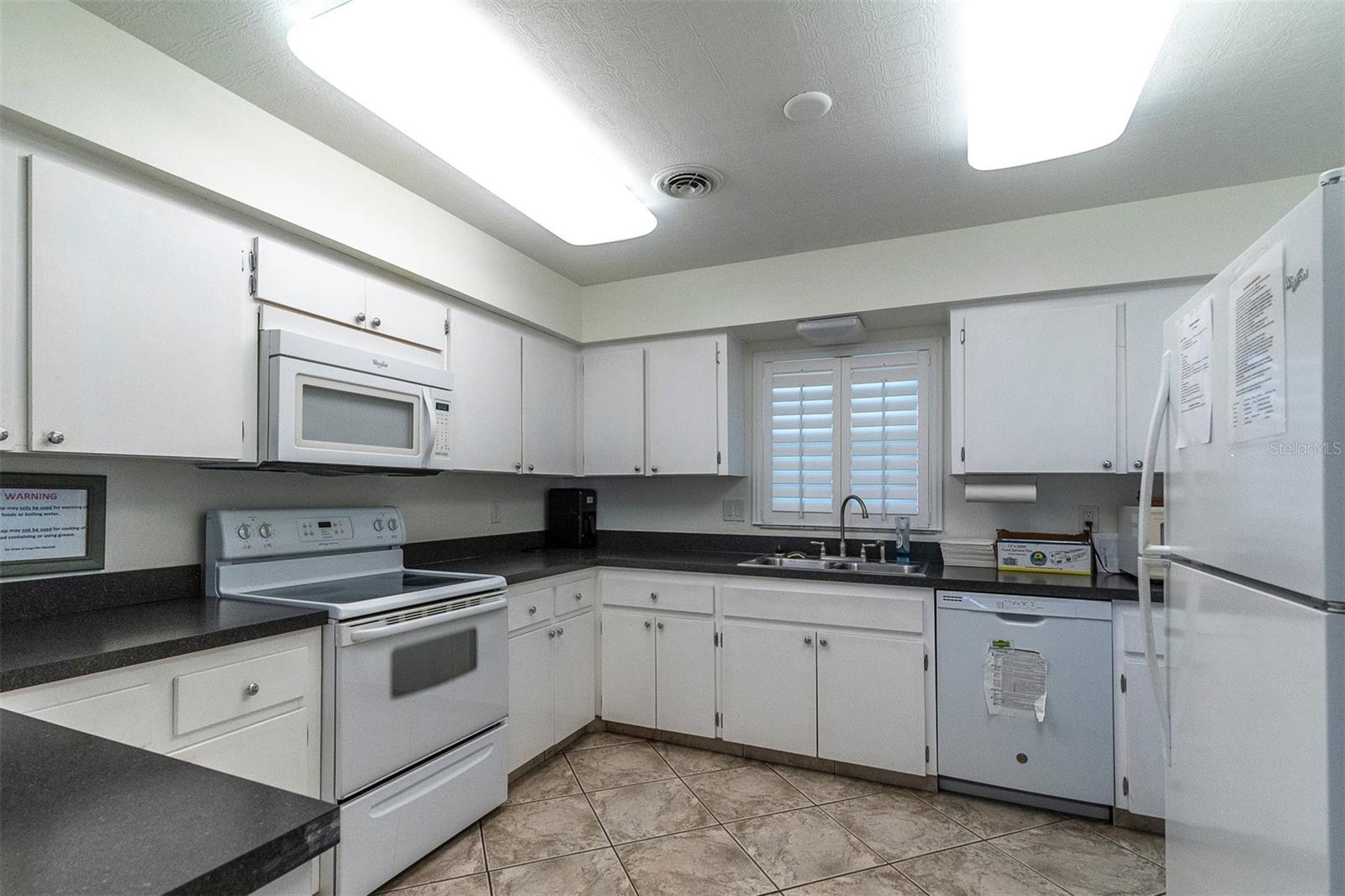 155 BLUFF VIEW DR #103 — photo 30