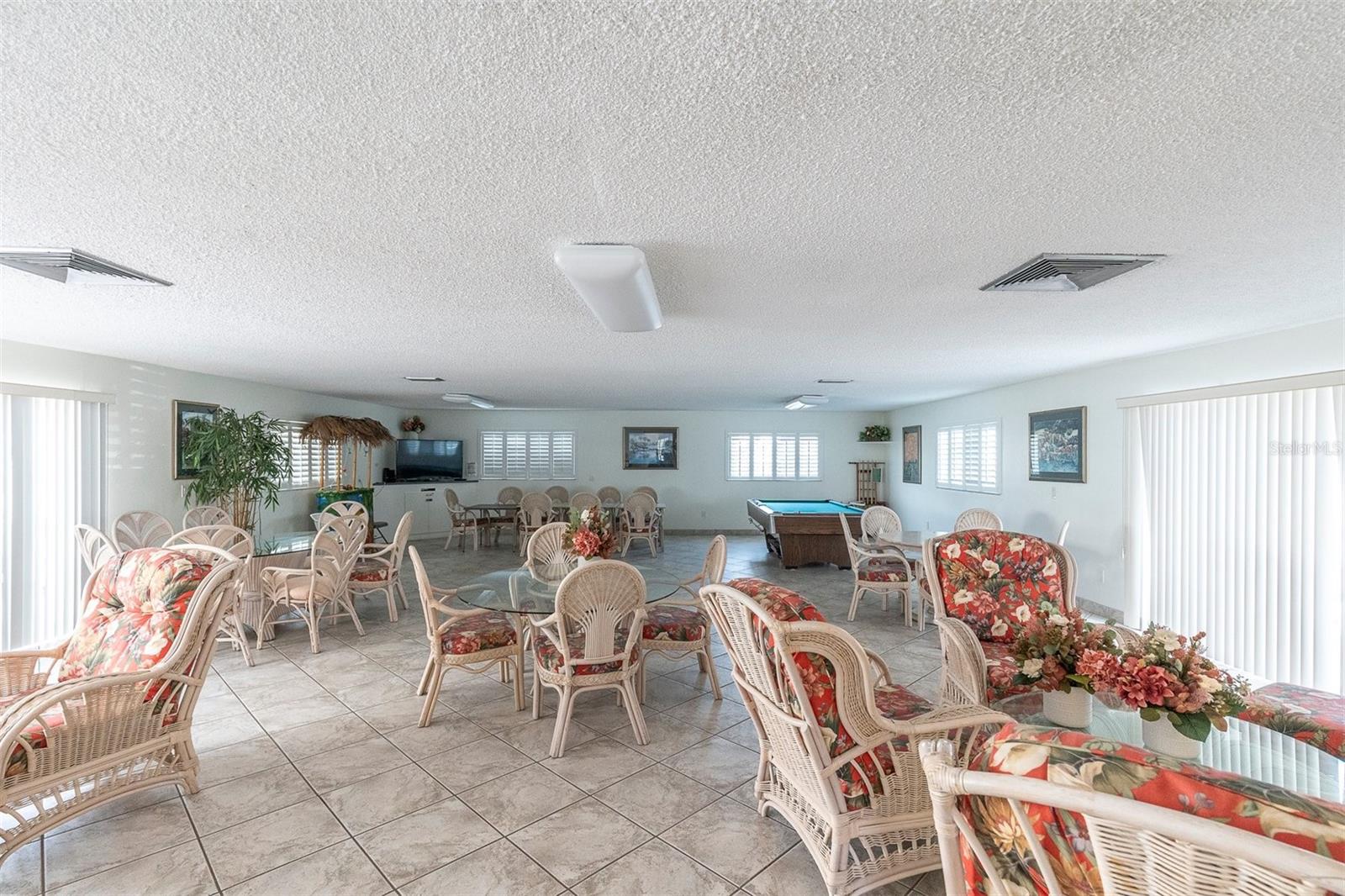 155 BLUFF VIEW DR #103 — photo 31