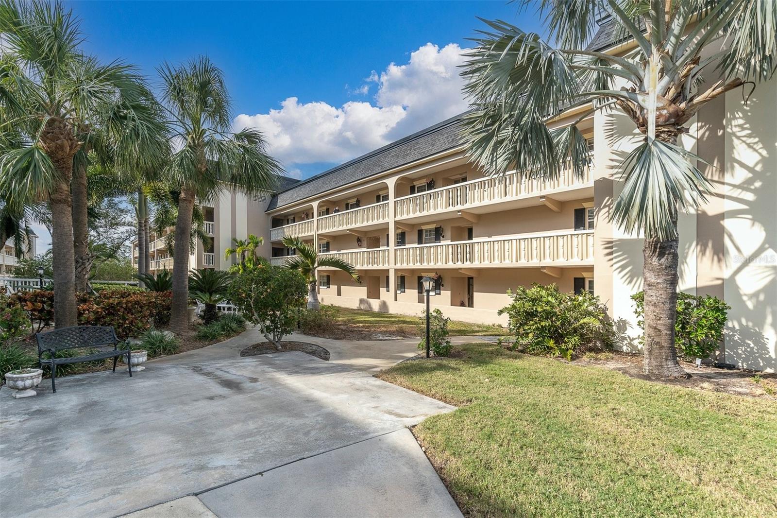 155 BLUFF VIEW DR #103 — photo 26