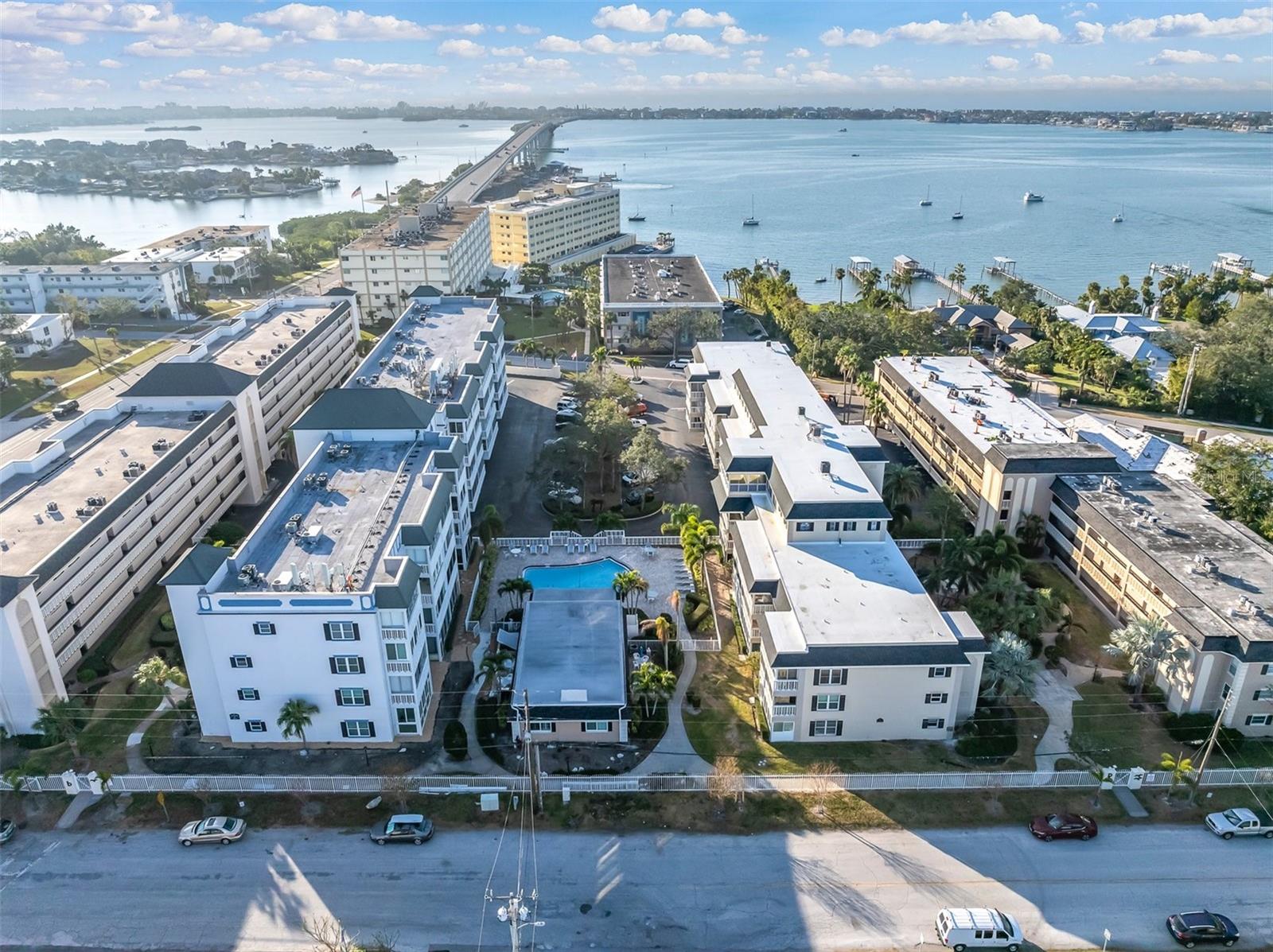 155 BLUFF VIEW DR #103 — photo 4