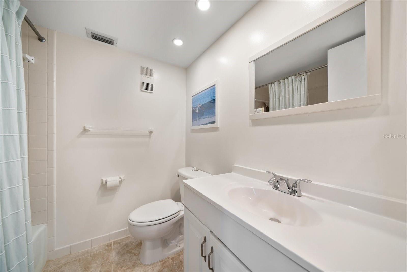 1230 GULF BLVD #402 — photo 24