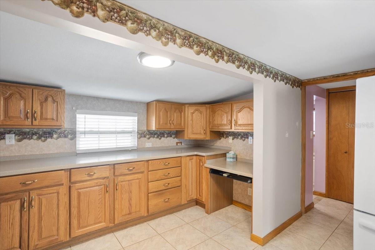 6 SEMINOLE DR — photo 11