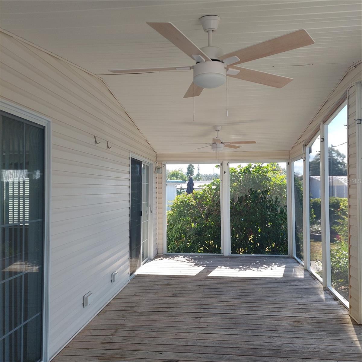 1760 DOROTHY BLVD — photo 3