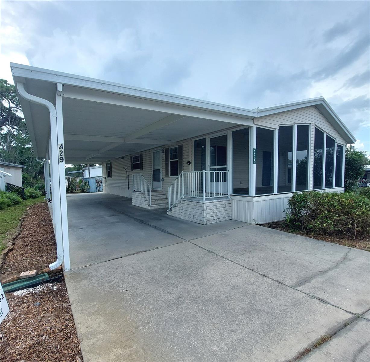 1760 DOROTHY BLVD — photo 2