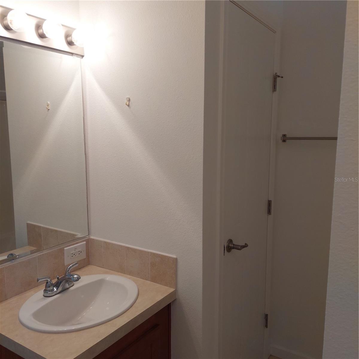 1760 DOROTHY BLVD — photo 13