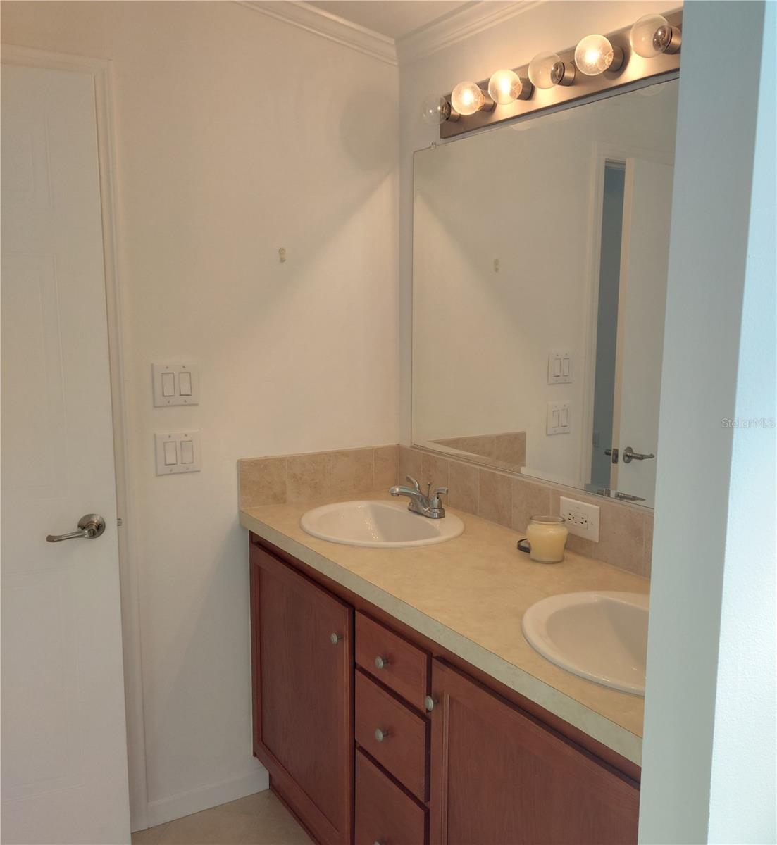 1760 DOROTHY BLVD — photo 18