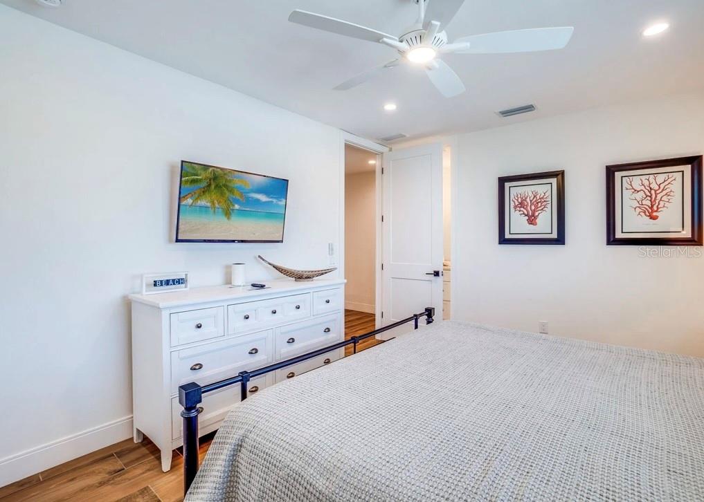 9403 GULF DR — photo 35