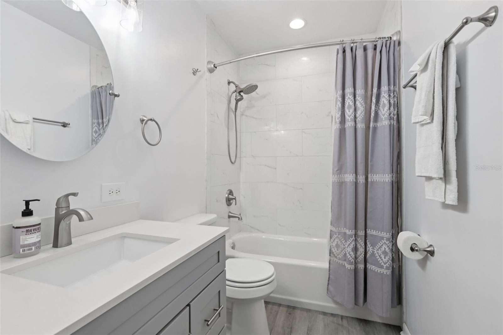 1009 BLACK KNIGHT DR — photo 39