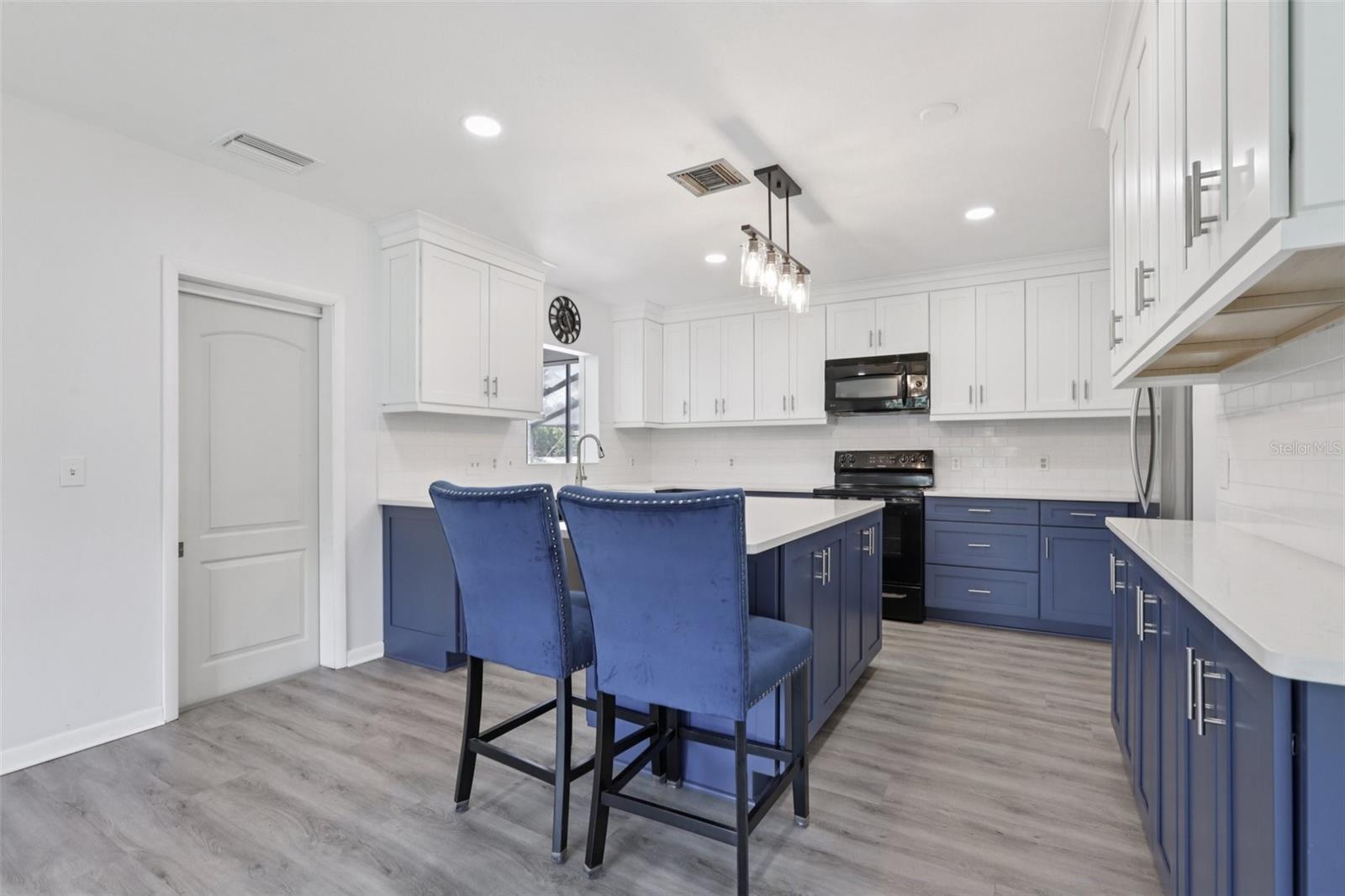 1009 BLACK KNIGHT DR — photo 21