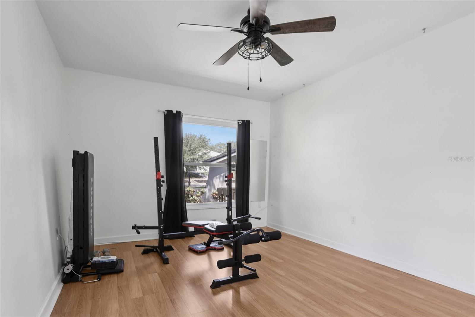 1009 BLACK KNIGHT DR — photo 36