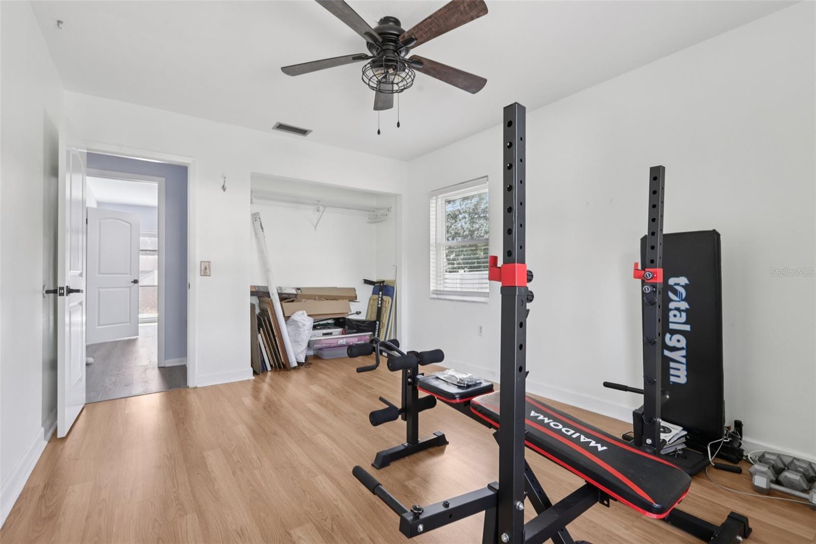 1009 BLACK KNIGHT DR — photo 38