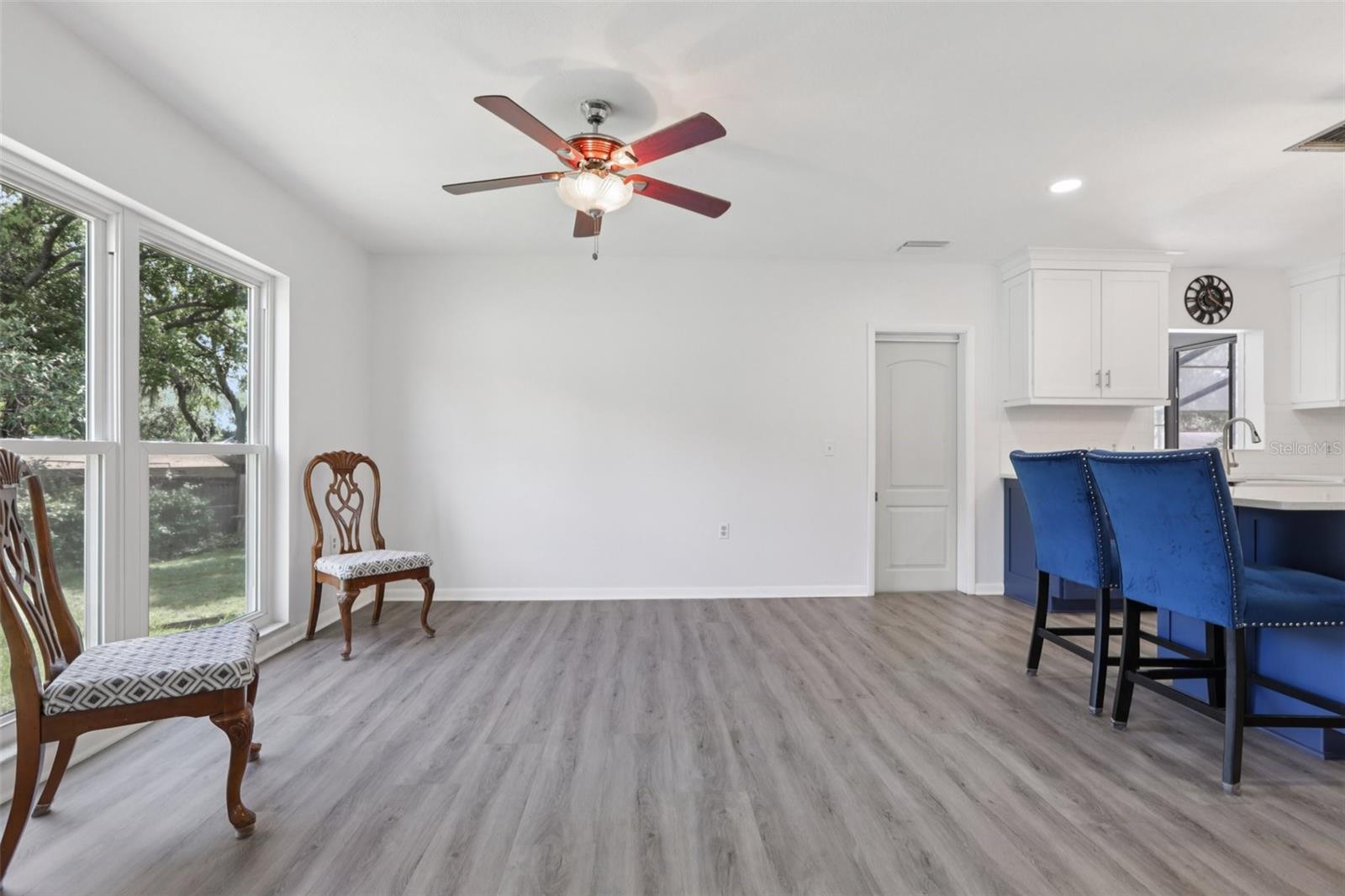 1009 BLACK KNIGHT DR — photo 17