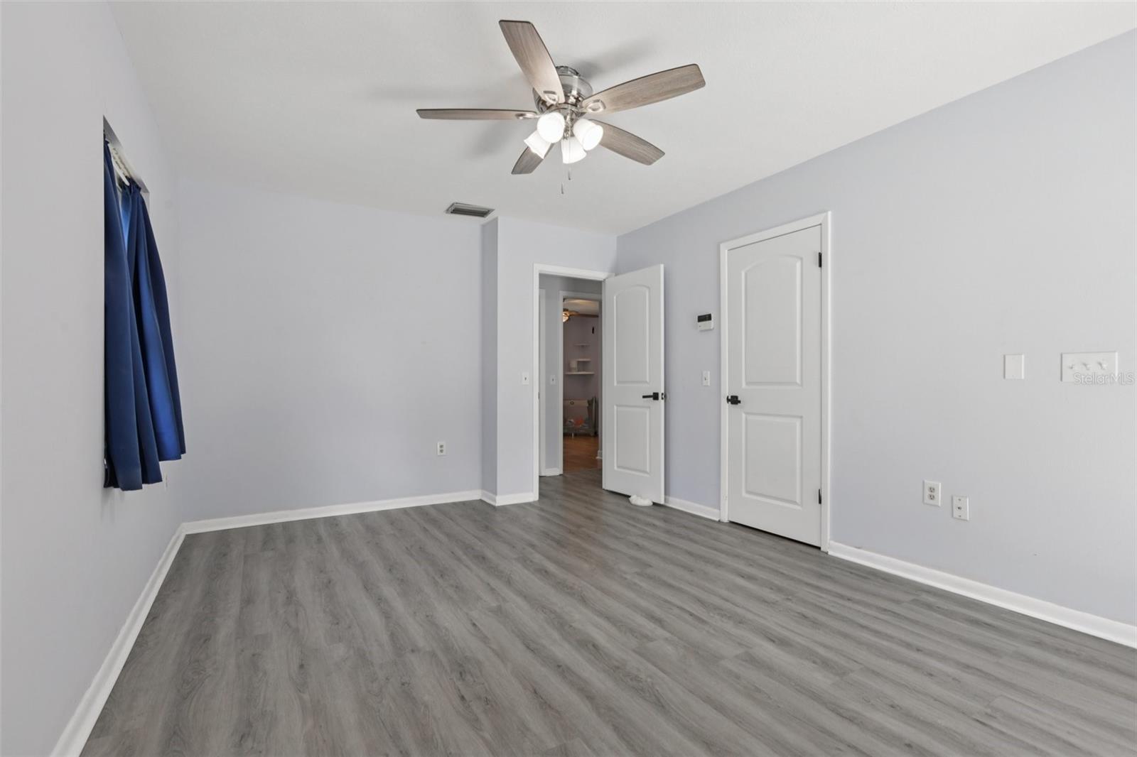 1009 BLACK KNIGHT DR — photo 26