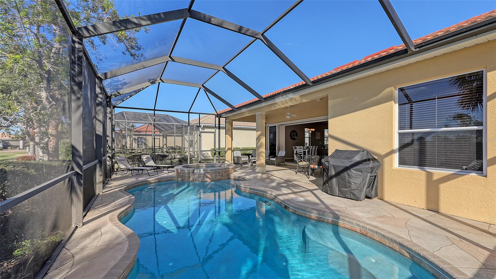 121 SAVONA WAY — photo 36