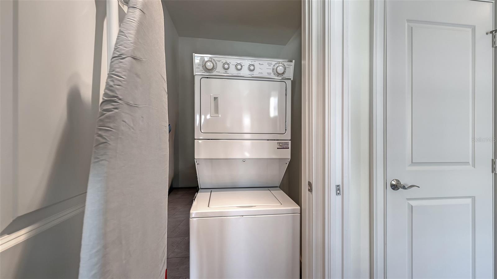 1350 MAIN ST #1007 — photo 25