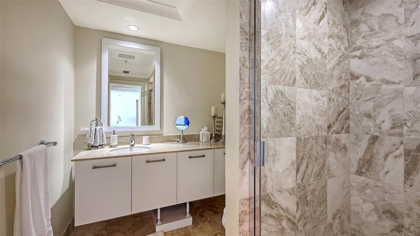 1350 MAIN ST #1007 — photo 23