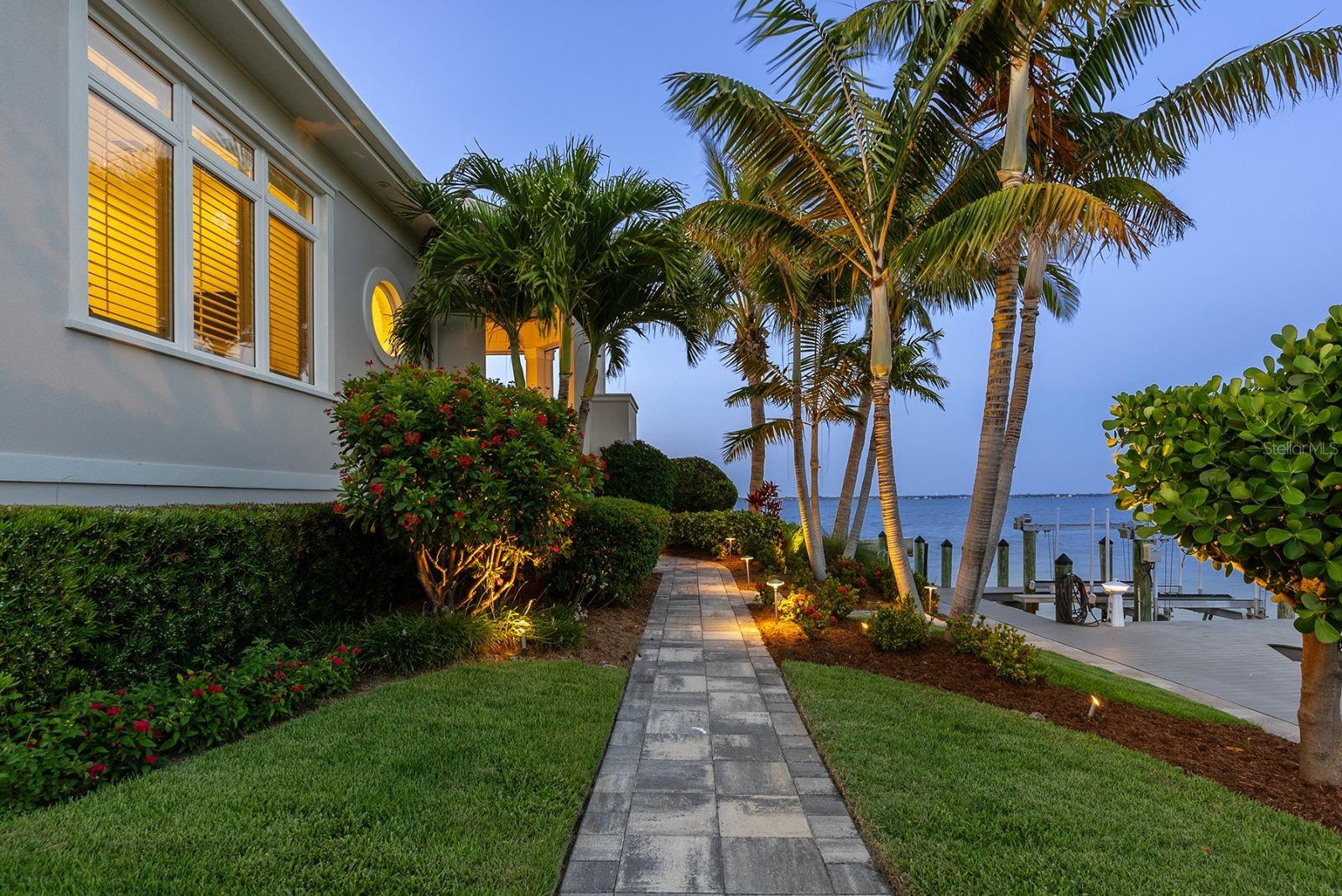 600 PUTTER LN — photo 42