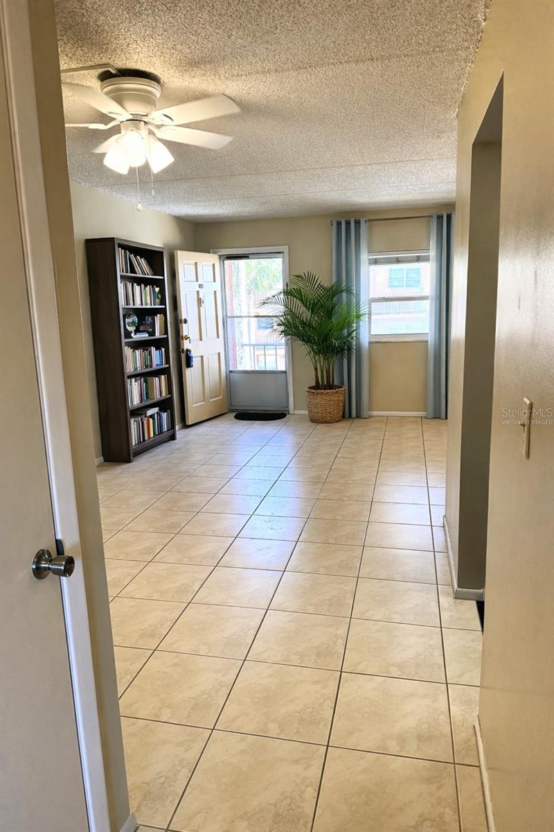 12760 INDIAN ROCKS RD #562 — photo 3