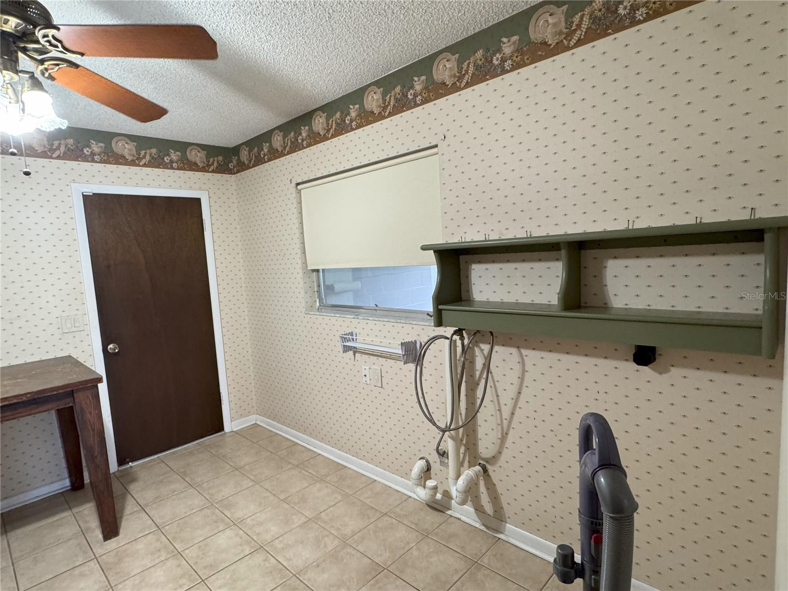 3922 LAKE JOYCE DR — photo 55