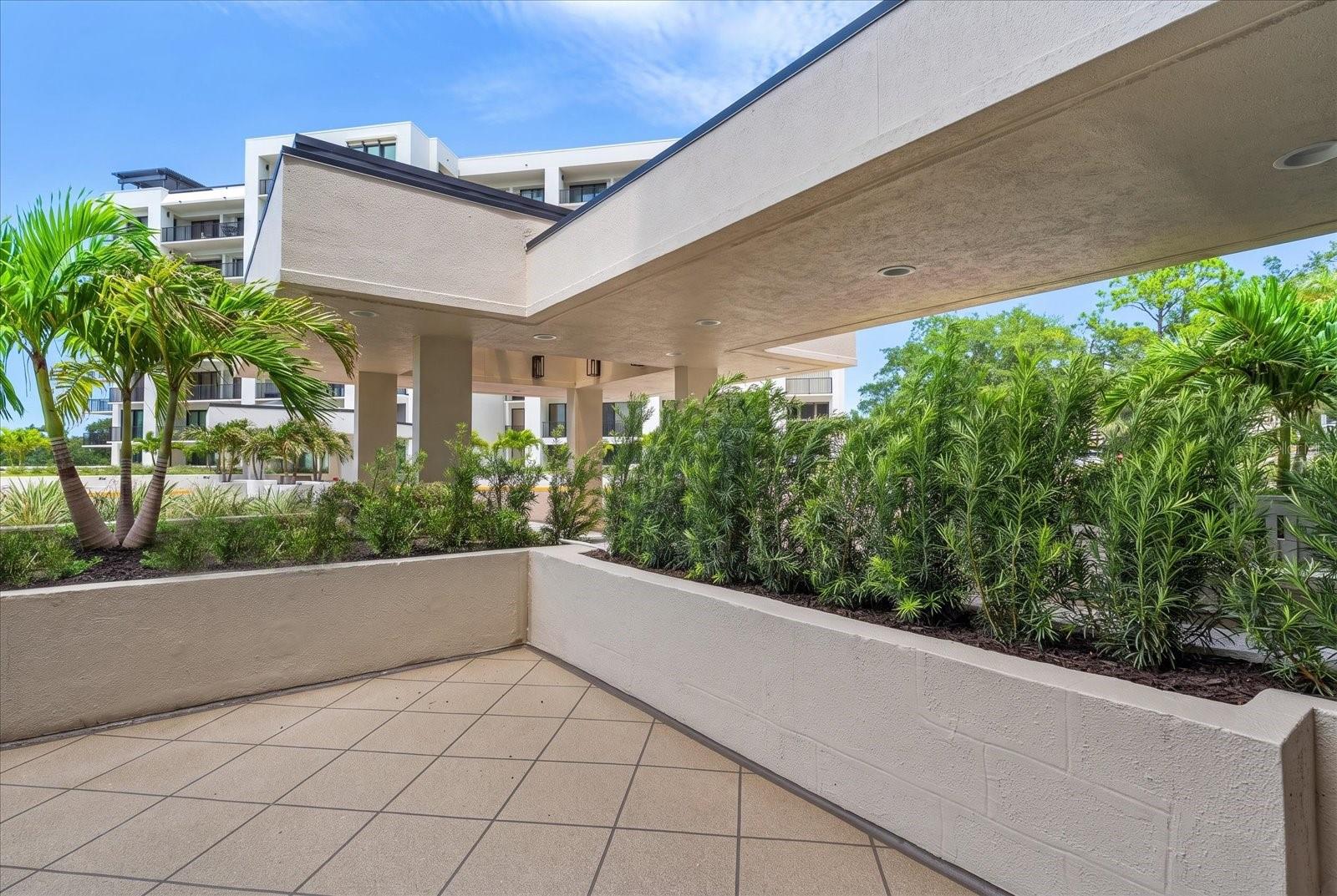 6 BELLEVIEW BLVD #105 — photo 32