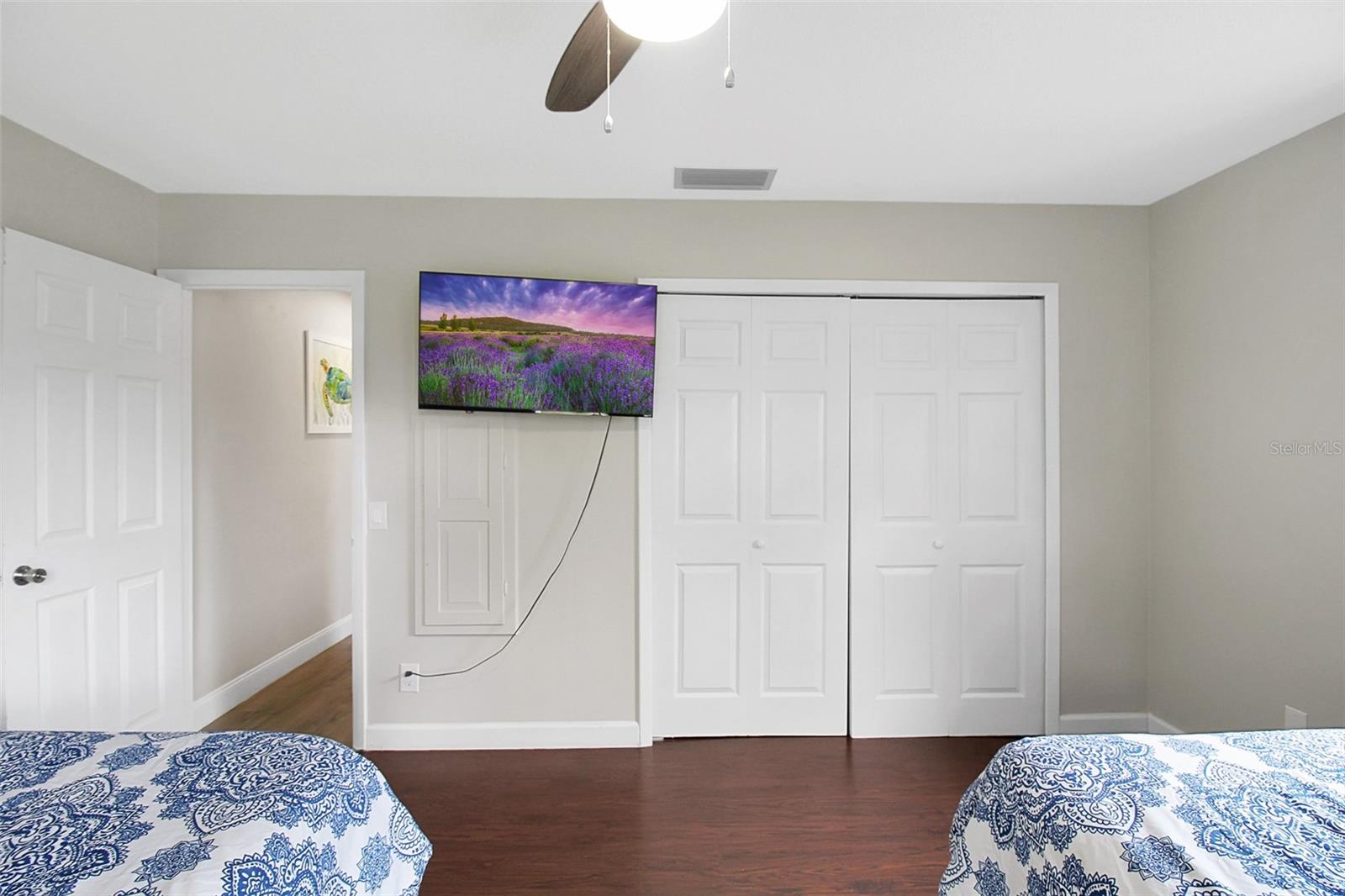 1127 DE LEO DR — photo 25