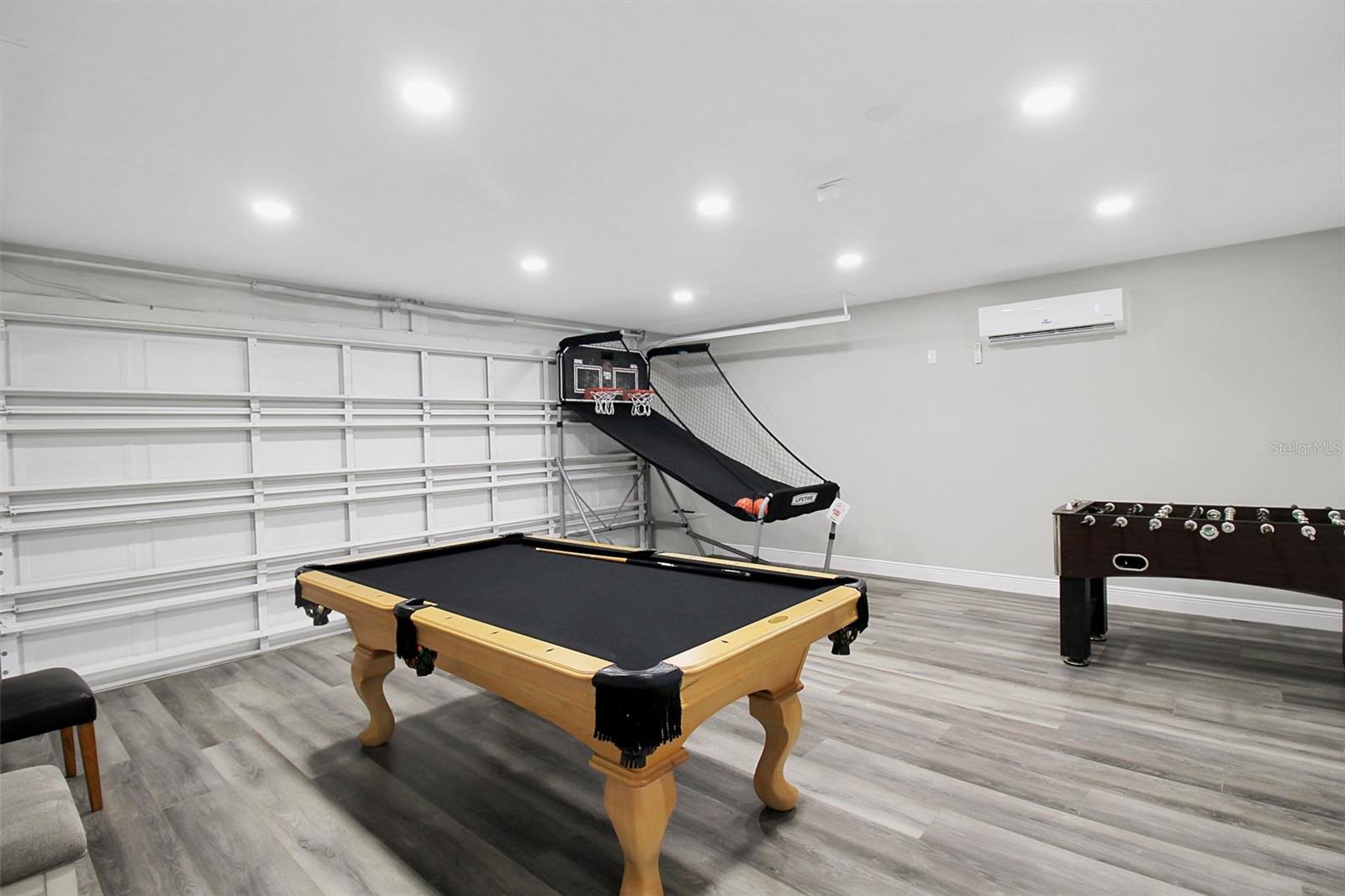 1127 DE LEO DR — photo 33