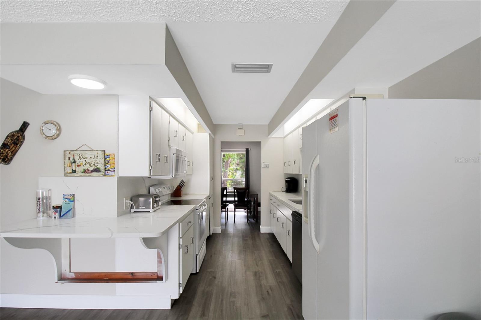1127 DE LEO DR — photo 13